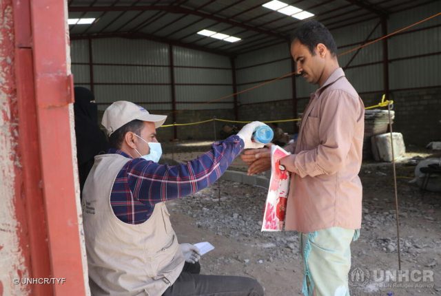 Yemen. Displaced people receive non-food items in Ibb UNHCR makes sure that COVID19 protective measures are applied when displaced people receive assistance in Ibb. ; When displaced people flee their homes in Yemen, they leave almost everything behind.
UNHCR provides them with essential items during their journey, such as:
Mattress to sleep on
Blanket to cover from cold
Kitchen sets to cook food
Solar lamp to see in the dark